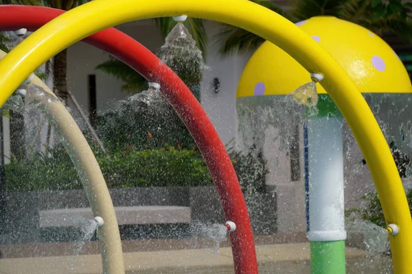 Nahaufnahme Einer Sprinkleranlage Einem Park — Stockfoto