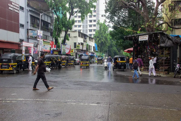 People Walking Street Rainy Day India — Stock Photo, Image