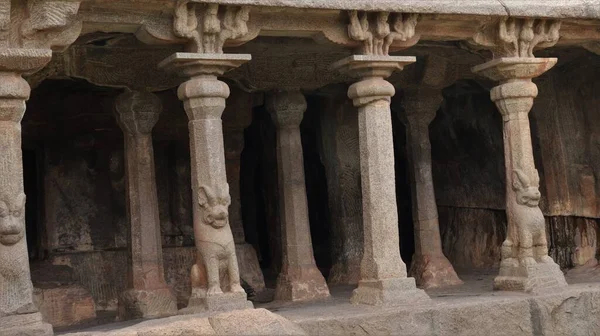 Primer Plano Las Columnas Krishna Mandapam Penitencia Arjuna Mahabalipuram —  Fotos de Stock