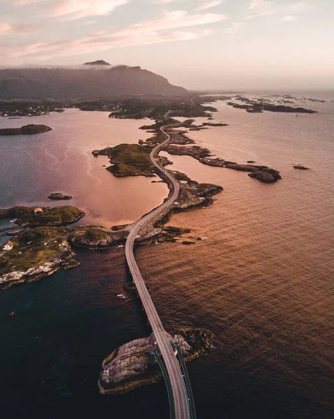 Vertical Shot Long Road Going Small Islands Ocean — Stock Photo, Image