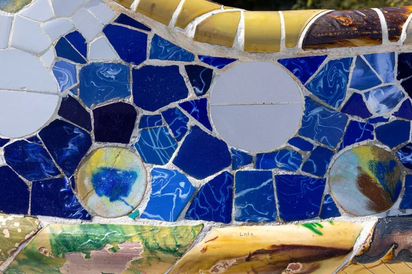 Colorido Emblemático Mosaico Gaudí Terraza Principal Del Parque Güell Barcelona — Foto de Stock