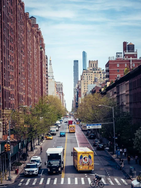 New York Gökdelenlerle Dolu Yoğun Bir Hayatın Olduğu Dikey Bir — Stok fotoğraf