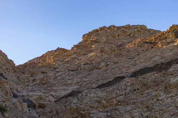 Красивый Вид Скальный Пейзаж Голубым Небом — стоковое фото