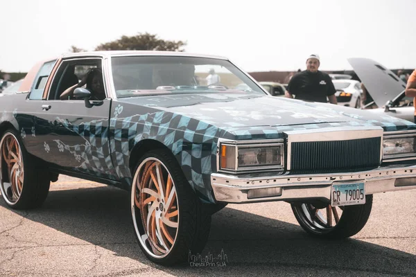 Espectáculo Coches Con Coches Deportivos Retro Modernos —  Fotos de Stock