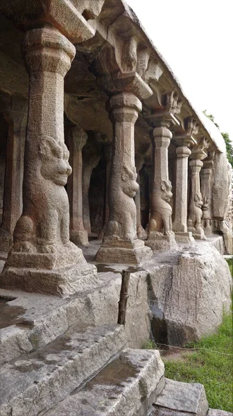Tiro Vertical Colunas Krishna Mandapam Penitência Arjuna Mahabalipuram — Fotografia de Stock