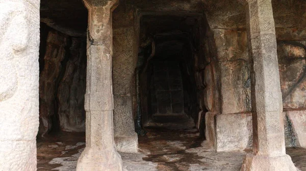 Close Dentro Krishna Mandapam Pilares Penitência Arjuna Mahabalipuram — Fotografia de Stock