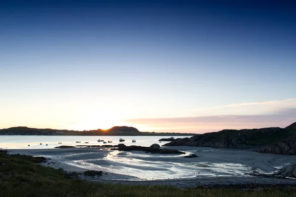 Piękny Widok Szkocji Wyspy Mull Wybrzeża Jeziora Zachodzie Słońca — Zdjęcie stockowe