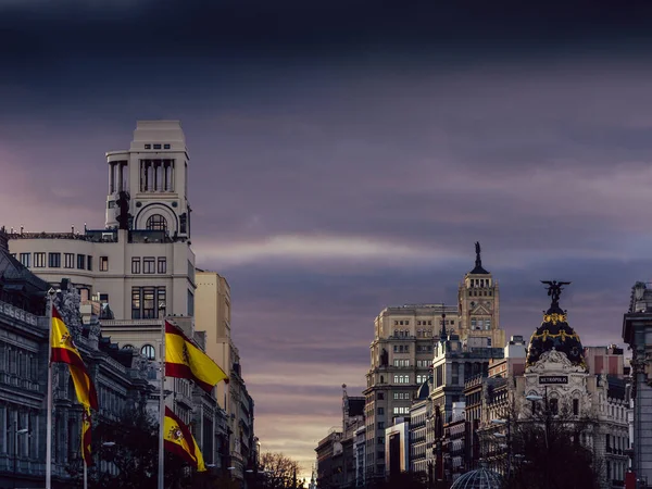 Calle Alcala Och Gran Madrid Spanien Vid Solnedgången — Stockfoto