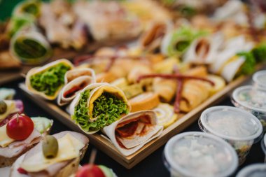 Kahve molası setinin yakın çekimi.