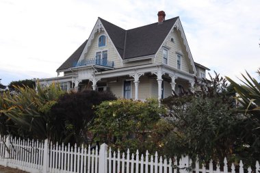 Kaliforniya 'nın Mendocino şehrinde bir ev, bir pansiyon olarak işletilmektedir.