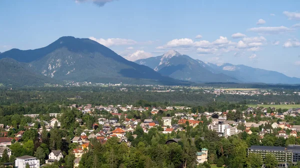 Une Vue Naturelle Sur Ville Bled Paysage Montagneux Slovénie — Photo