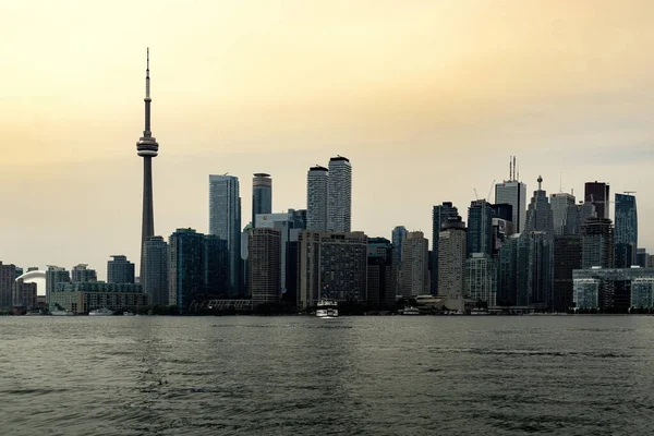 Plan Aérien Bâtiments Modernes Par Une Journée Ensoleillée — Photo