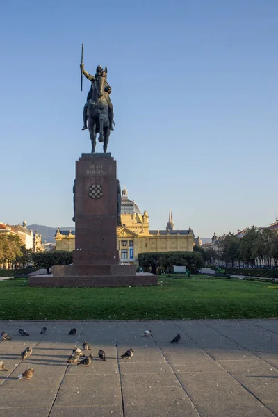 Monument to Alfonso XII - Wikipedia