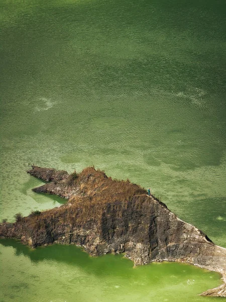 Mała Skalista Wyspa Jeziorze Wulkanie Chichonal Chiapas Meksyk — Zdjęcie stockowe