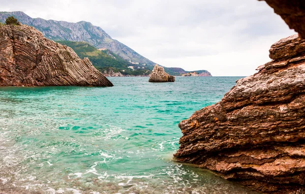Uma Bela Paisagem Marinha Mar Adriático Praia Rochosa Montenegro Dia — Fotografia de Stock