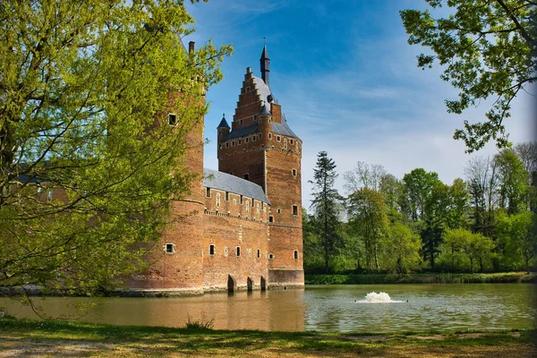 Famoso Castello Beersel Belgio Sotto Cielo Blu — Foto Stock