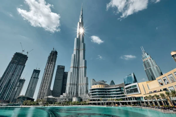 Beau Soleil Travers Burj Khalifa Dubaï Émirats Arabes Unis Contre — Photo