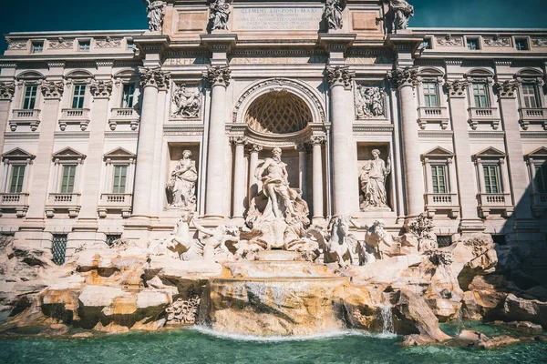 Colpo Angolo Basso Della Fontana Trevi Roma — Foto Stock