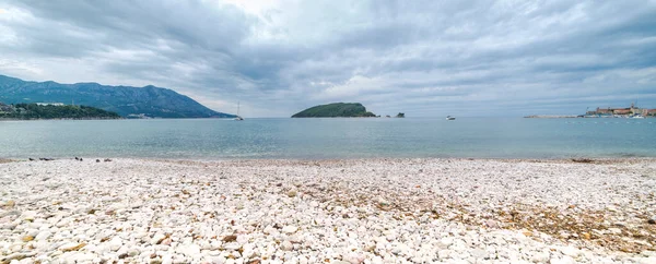 Panoramatický Výhled Pláž Jaderském Moři Blízkosti Města Budva Černá Hora — Stock fotografie