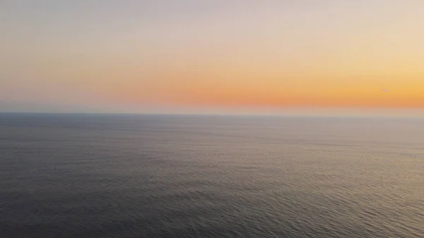 Een Prachtig Landschap Uitzicht Licht Oceaan Water Duin Met Een — Stockfoto