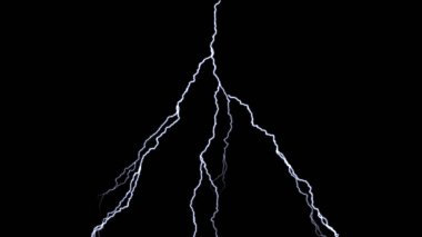 Karanlık gece gökyüzünde güzel bir şimşek manzarası