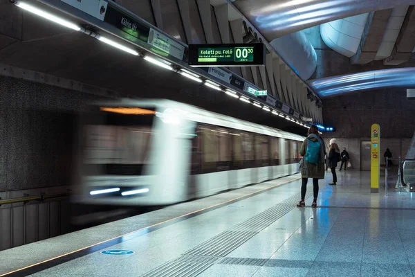 Una Foto Del Metro Estación Movimiento — Foto de Stock