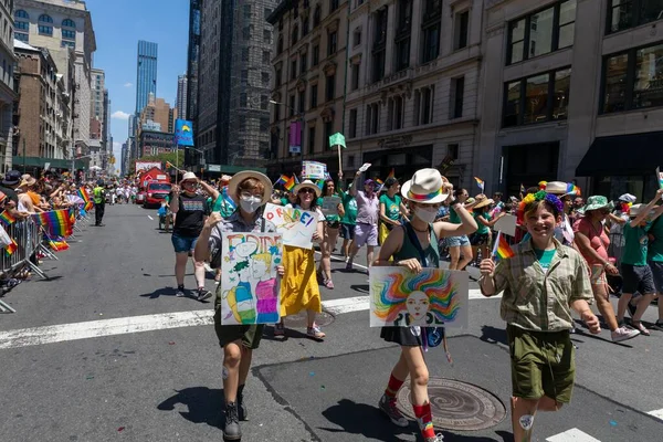 Gente Che Celebra Pride Month Parade 2022 Strade New York — Foto Stock