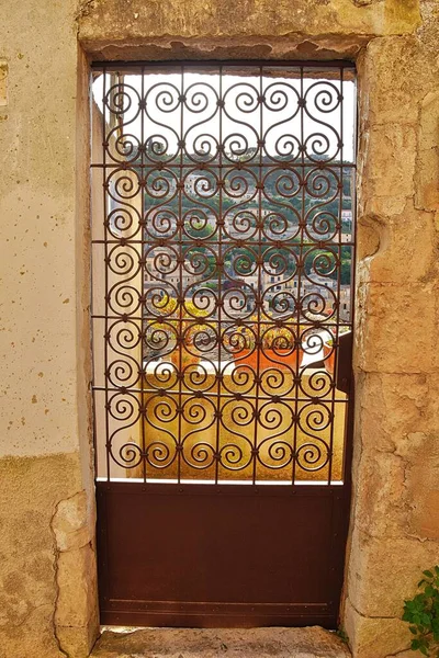 Vertical Shot Old Metal Decorative Gate House Modica — Stock Photo, Image