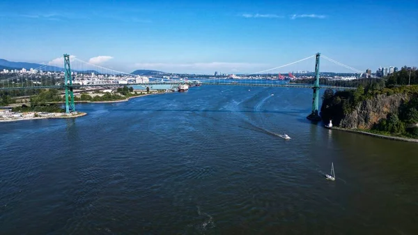 Vista Aérea Del Puente Puerta Los Leones Sobre Bahía Inglesa —  Fotos de Stock