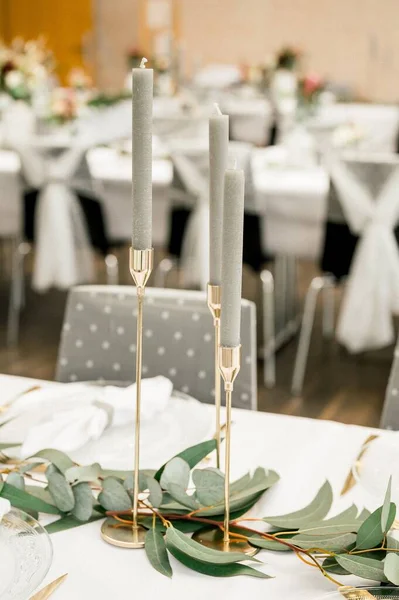 Vertical Shot Gray Candles Holders Wedding Table — Stock Photo, Image