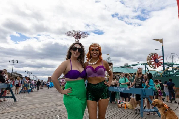 People 40Th Annual Mermaid Parade Coney Island — Stock Photo, Image