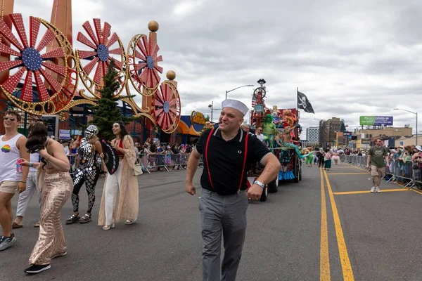 Famous Coney Island Mermaid Parade Cloudy Morning — Stock Photo, Image