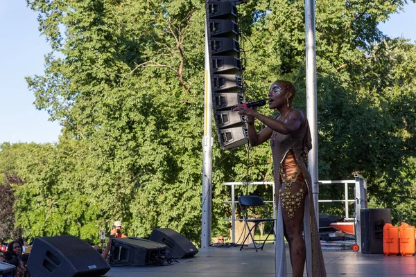 Closeup Shot Singer 13Th Annual Juneteenth Celebration Prospect Park Brooklyn — Stock Photo, Image