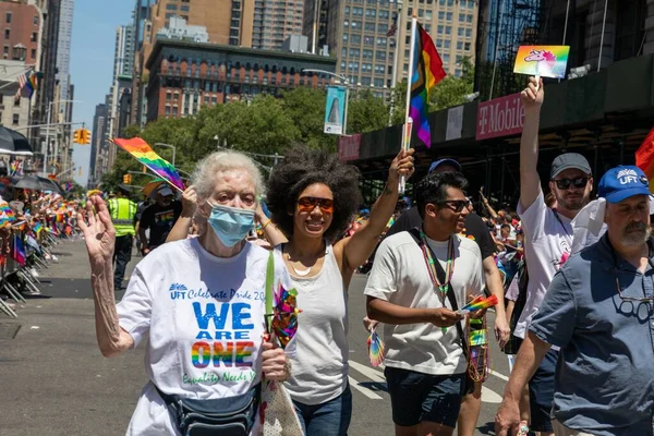 Mensen Nemen Deel Aan Nyc Pride March — Stockfoto