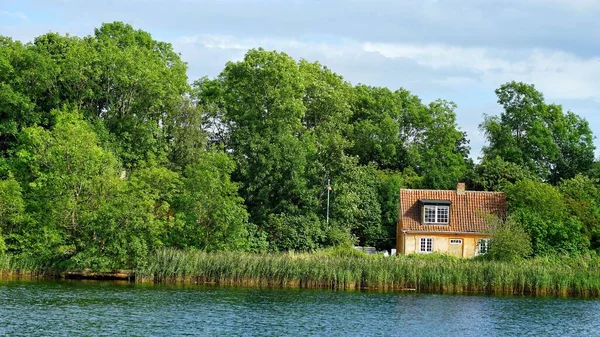 Ein Malerischer Blick Auf Ein Landhaus See — Stockfoto