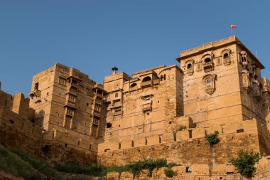 Jaisalmer 'in altın kalesinin manzarası. Kraliçe 'nin ve Kral' ın Altın Kale Sarayı, Hindistan