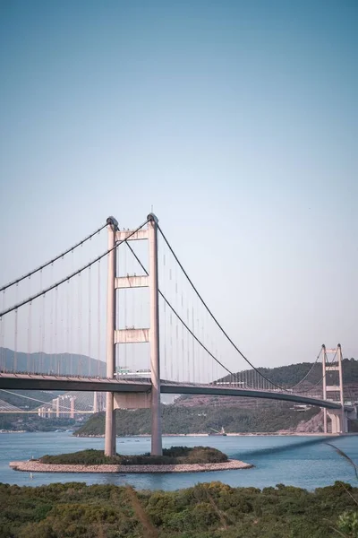 Pionowe Ujęcie Tsing Bridge Hongkongu — Zdjęcie stockowe