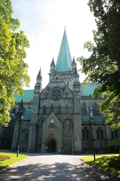 Vertikal Bild Nidaros Cathedral Trondheim Norge Solig Dag — Stockfoto