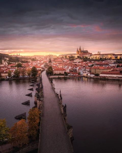 Das Stadtbild Von Prag Bei Sonnenuntergang — Stockfoto
