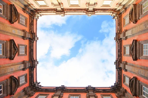 Obloha Vnitřního Nádvoří Královského Paláce Capodimonte Neapoli Itálie — Stock fotografie