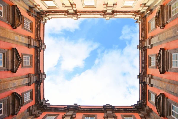 Cielo Visto Dal Cortile Interno Del Palazzo Reale Capodimonte Napoli — Foto Stock