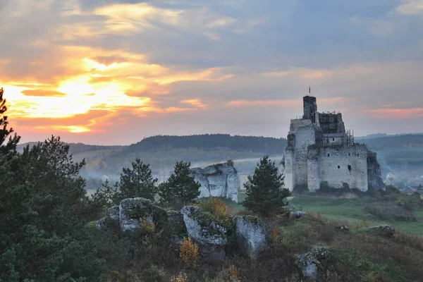 Ruínas Antigo Histórico Castelo Mirow Polónia Pôr Sol — Fotografia de Stock