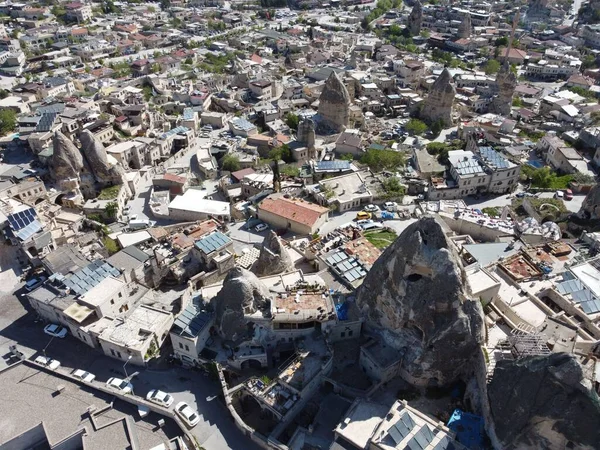 Vista Aérea Superior Las Cuevas Edificios Ciudad Goreme Día Soleado — Foto de Stock