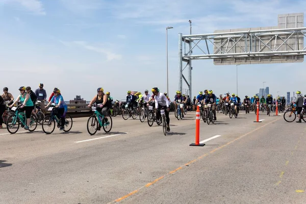Gros Plan Des Motards Participant Tournée Five Boro Bike Brooklyn — Photo