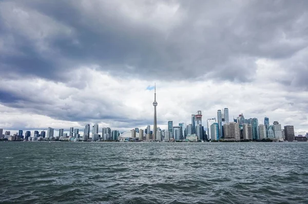Yağmurlu Bulutlu Bir Günde Toronto Adası Manzarası — Stok fotoğraf