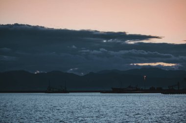 Cagliari, Sardinya 'dan manzaralı bir deniz manzarası.