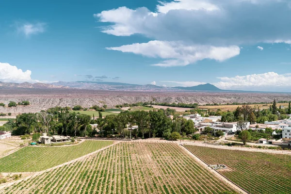 Rusya 'nın Dağıstan Cumhuriyeti kırsal kesiminin güzel bir manzarası.
