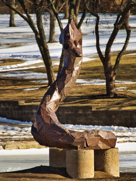Closeup Dragon Statue Winter Sar Par Park Lenexa Kansas — Stock Photo, Image