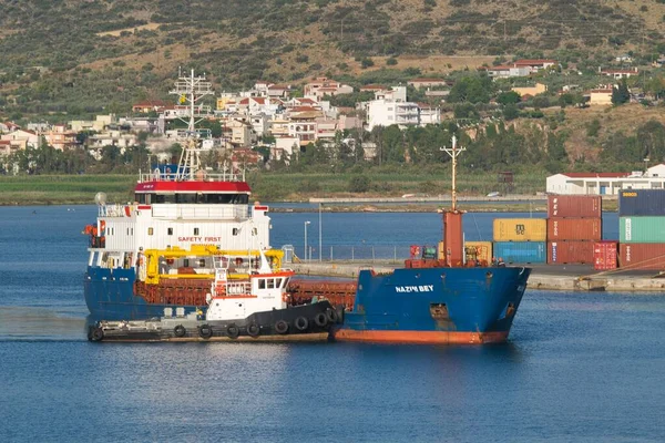 Remolcador Barco Pequeño Potente Utilizado Para Empujar Tirar Barcazas Para —  Fotos de Stock