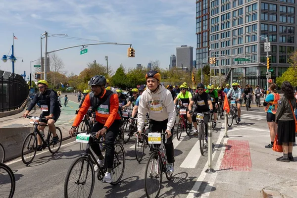 Die Radler Bei Der Radtour Auf Den Straßen — Stockfoto